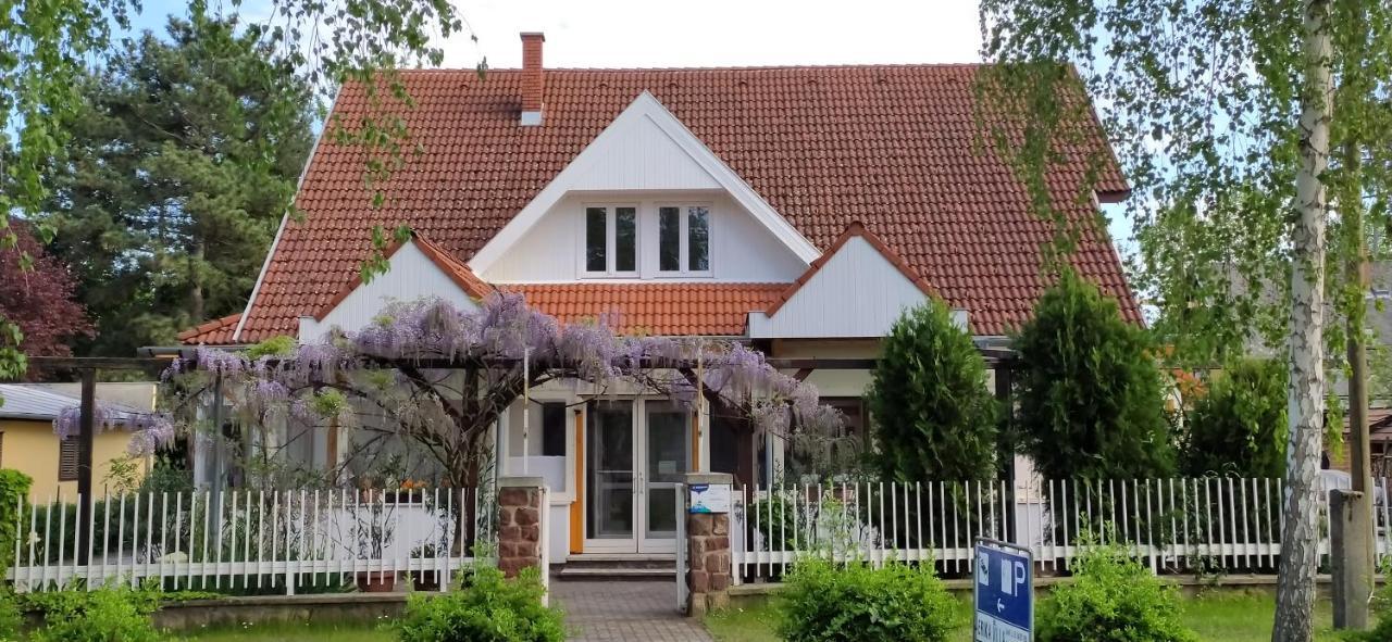 Erika Villa Siófok Exteriör bild